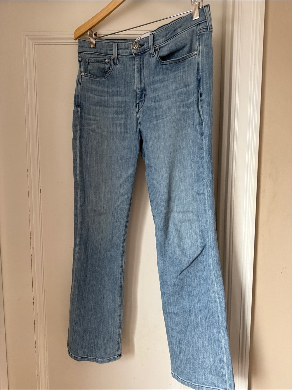 AYR Light Blue Straight-Leg Women’s Jeans